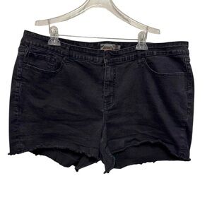 Torrid Plus Size Mid-Rise Mid Shorts Plus Size Black Raw Edges 24